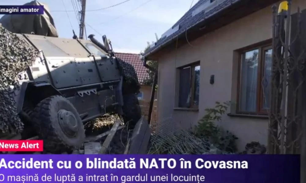 Απίστευτο Ατύχημα στην Ρουμανία: Τεθωρακισμένο του ΝΑΤΟ γκρέμισε φράχτη και βρέθηκε σε αυλή σπιτιού! (Βίντεο)